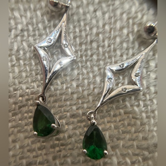 14k white gold Tsavorite garnet diamond earrings. Certification card. Gems TV. - Picture 8 of 15